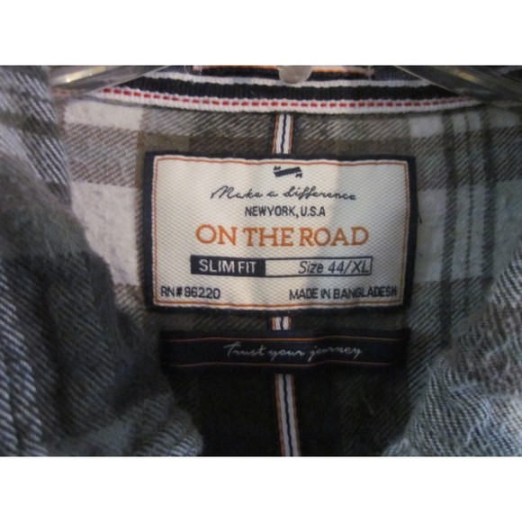 On The Road Slim Fit  Size X Large Button Down Shirt  Long Sleeve Plaid - Picture 2 of 5
